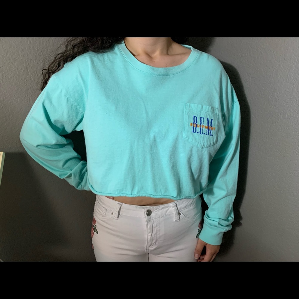 Long sleeve shirt.